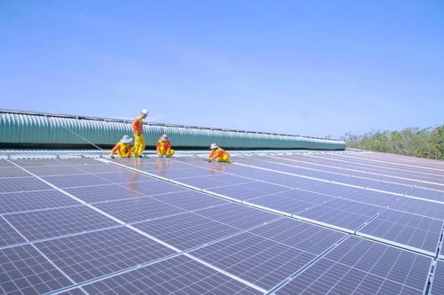 立足新能源戰(zhàn)略，建設(shè)智慧化光伏電站集控中心 光伏設(shè)備的革新與整合